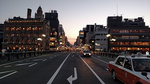 Shijo-Ohashi Bridge image